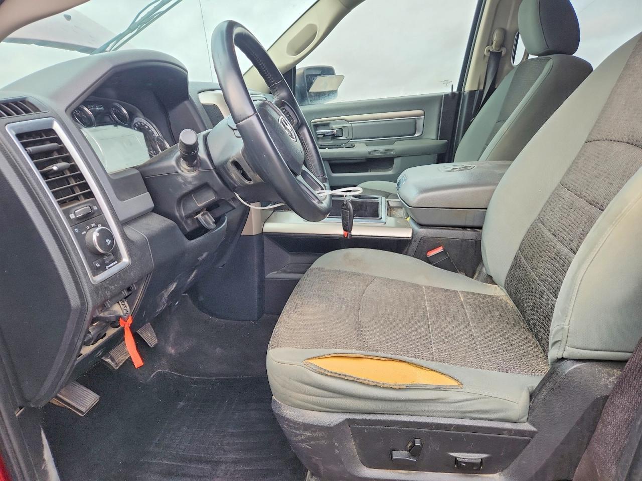2015 Dodge RAM 1500 SLT
