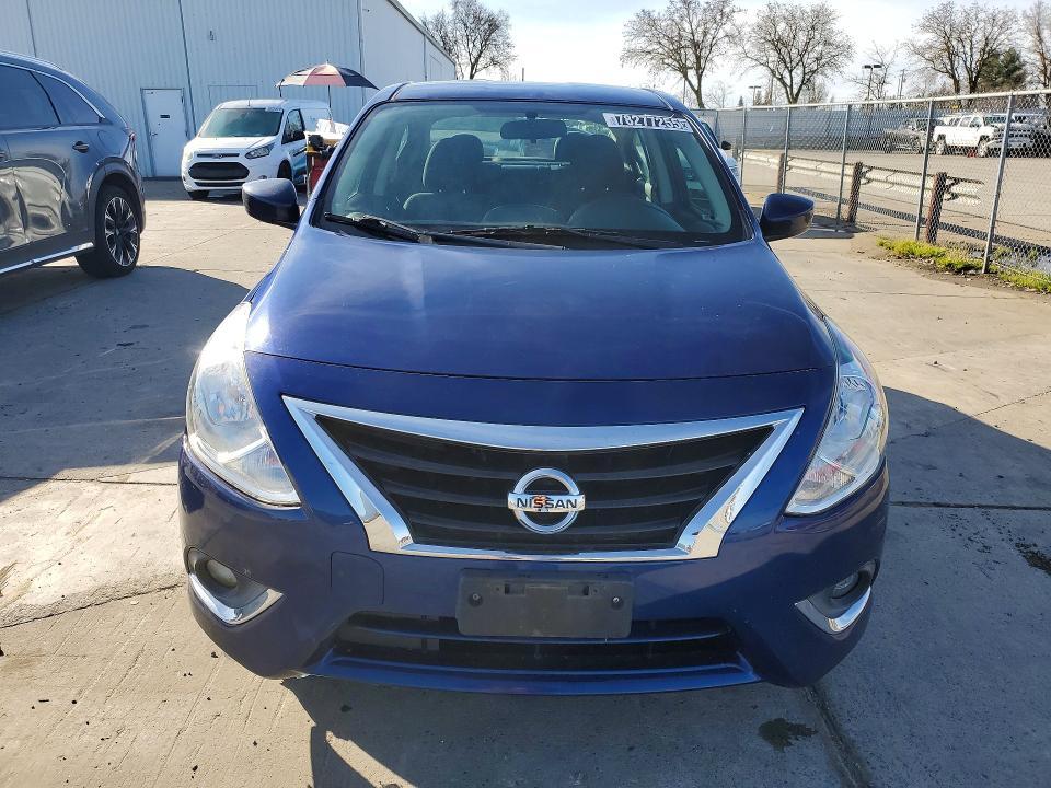 2019 Nissan Versa sv