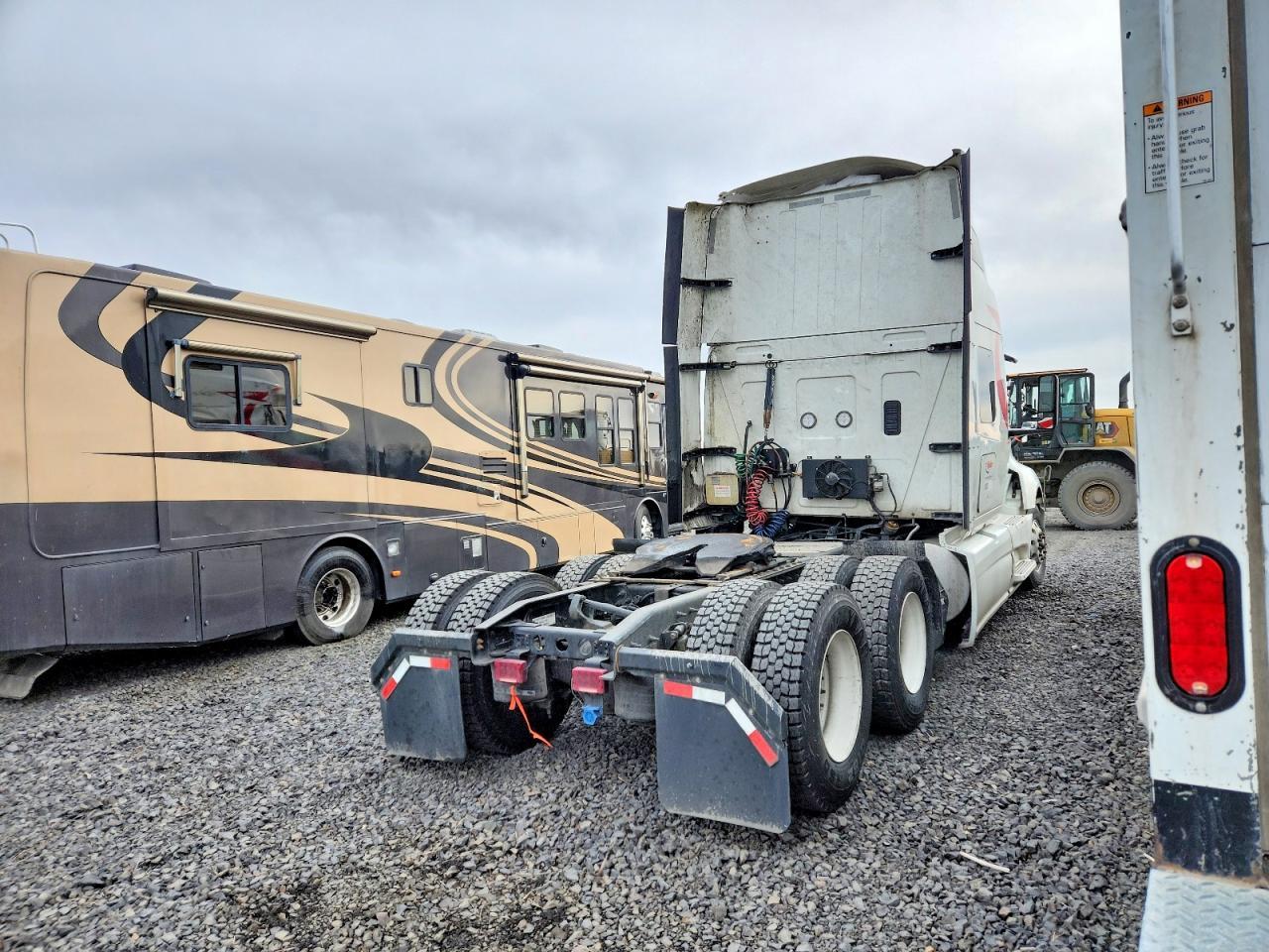 2022 International LT625