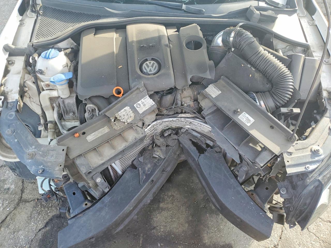 2012 Volkswagen Passat se