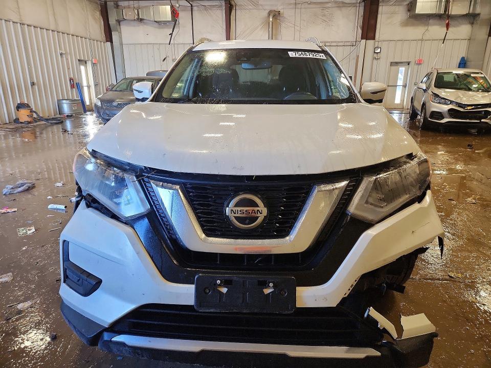 2019 Nissan Rogue sv