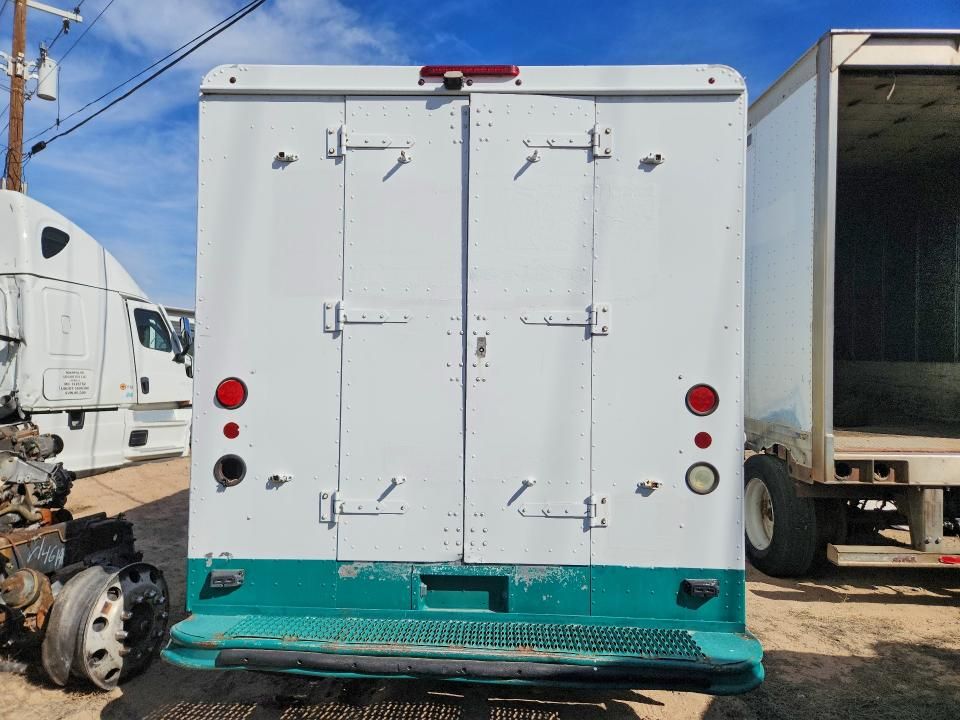 2009 Workhorse Custom Chassis 2009 Workhorse W42 Delivery Truck