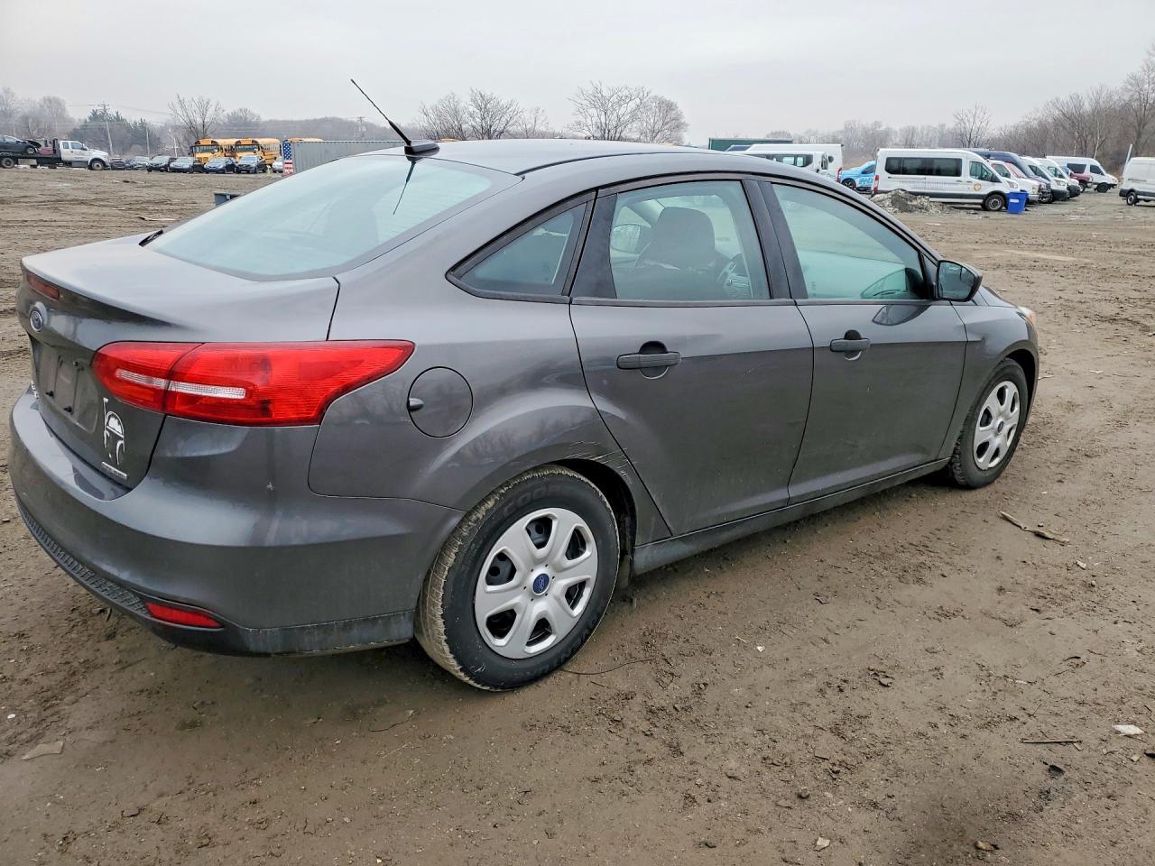 2015 Ford Focus s