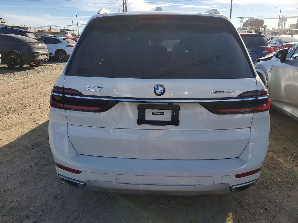2023 BMW X7 Xdrive40i