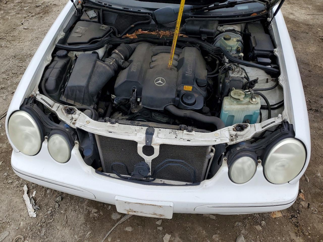 2000 Mercedes-Benz E 320 4matic