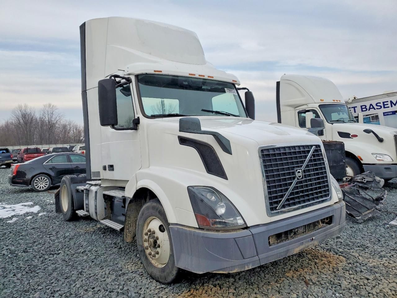 2018 Volvo VNL Semi Truck