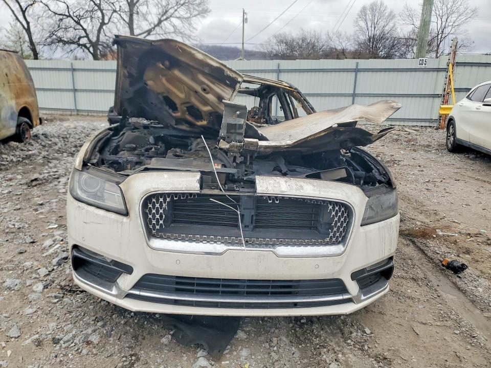 2019 Lincoln Continental Select