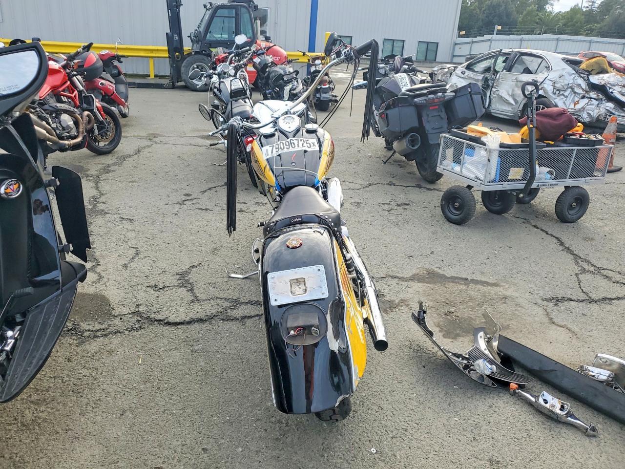 2000 Indian Motorcycle Co. Chief