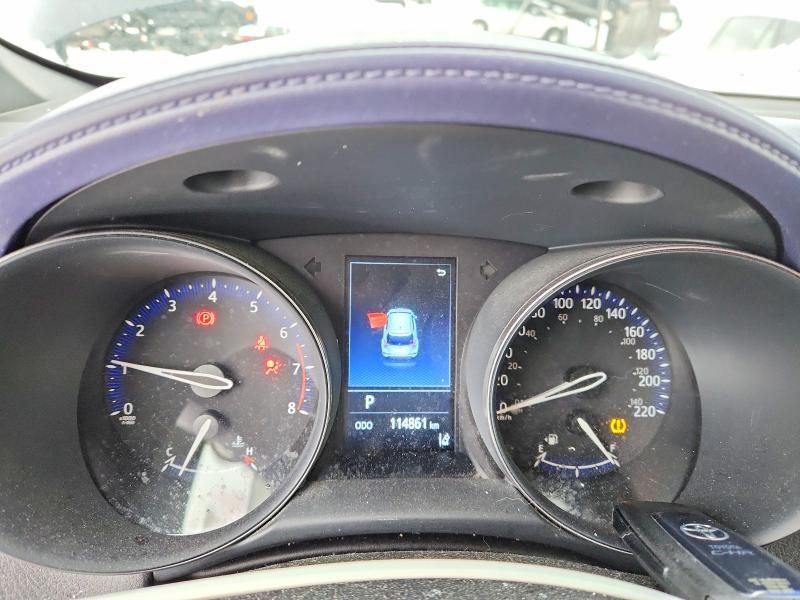 2021 Toyota C-hr xle