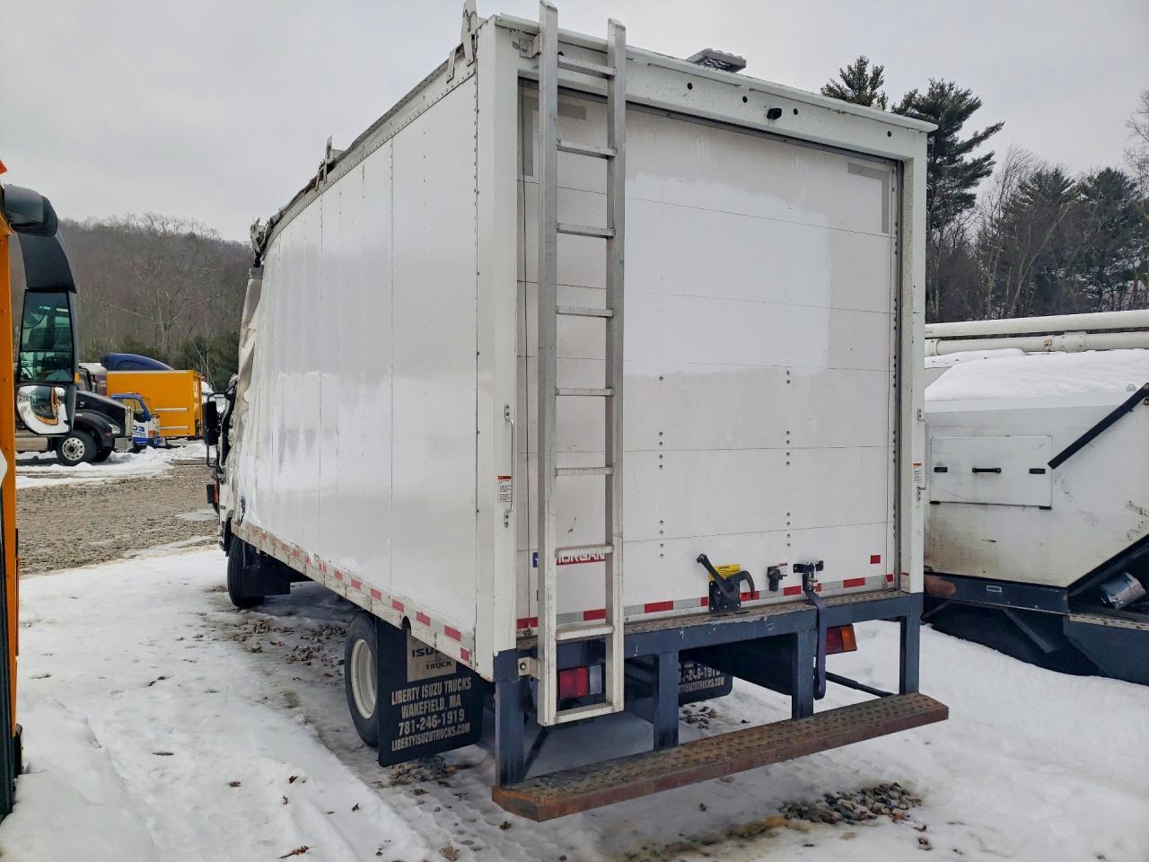 2024 Isuzu NPR BOX Truck
