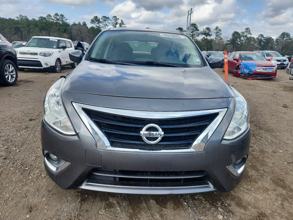 2019 Nissan Versa sv