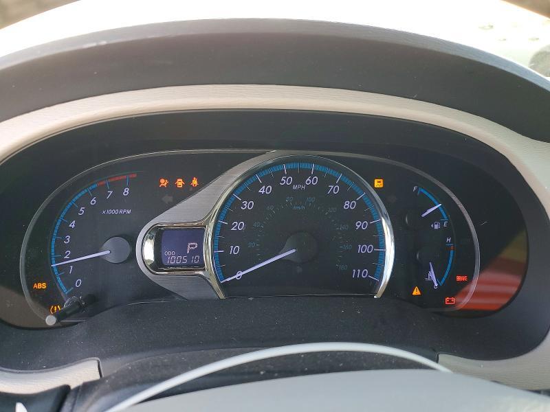 2014 Toyota Sienna xle 8-passenger