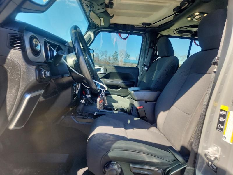 2021 Jeep Gladiator Sport