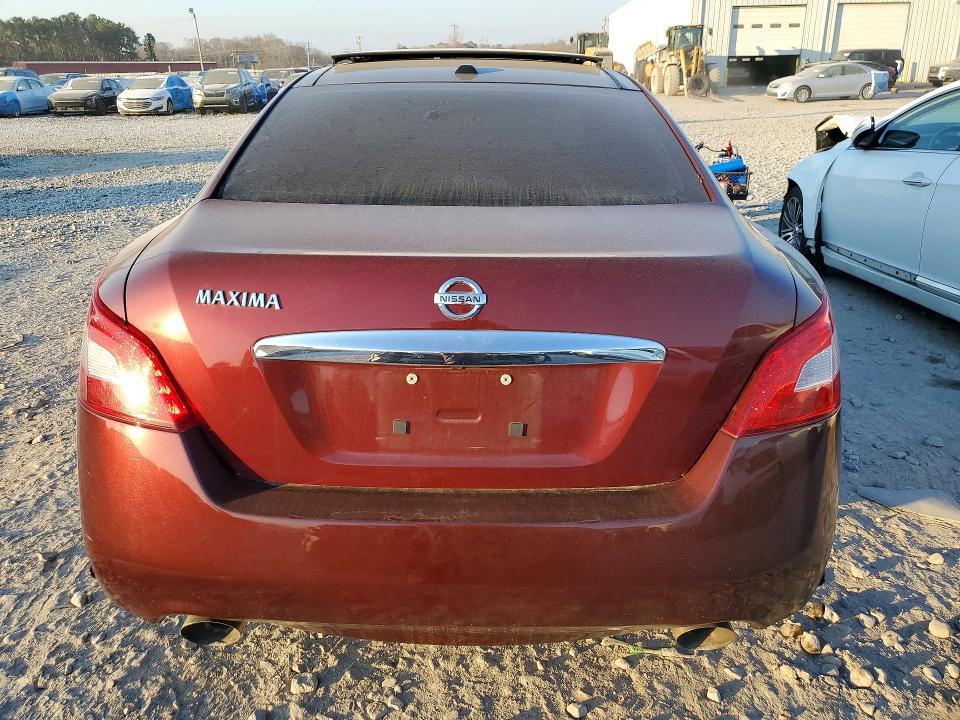 2010 Nissan Maxima s