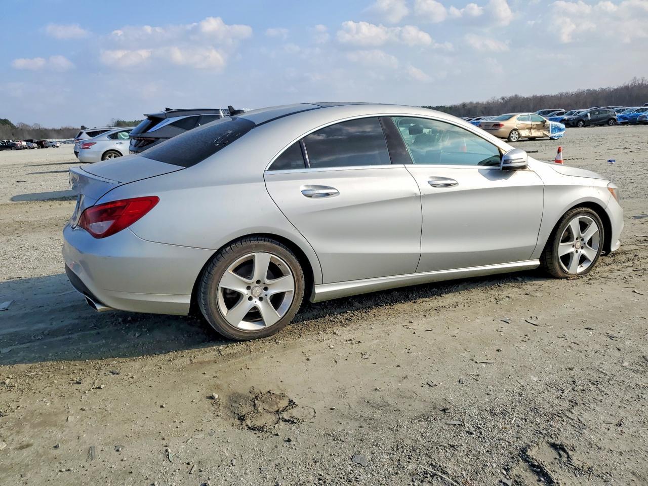 2015 Mercedes-Benz Cla 250
