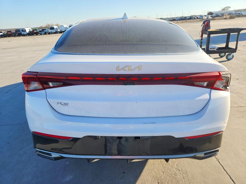 2022 KIA K5 lxs