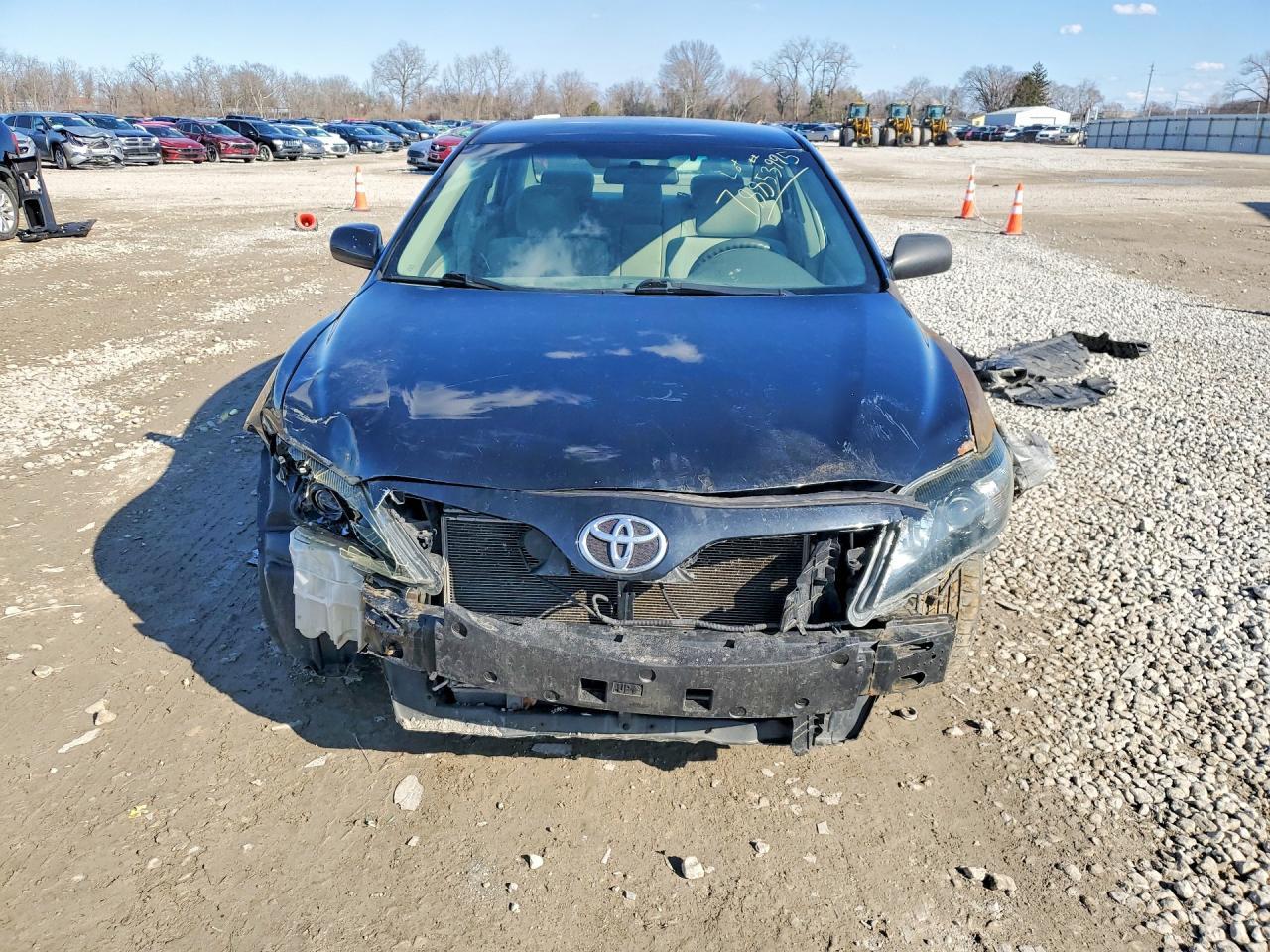 2011 Toyota Camry le
