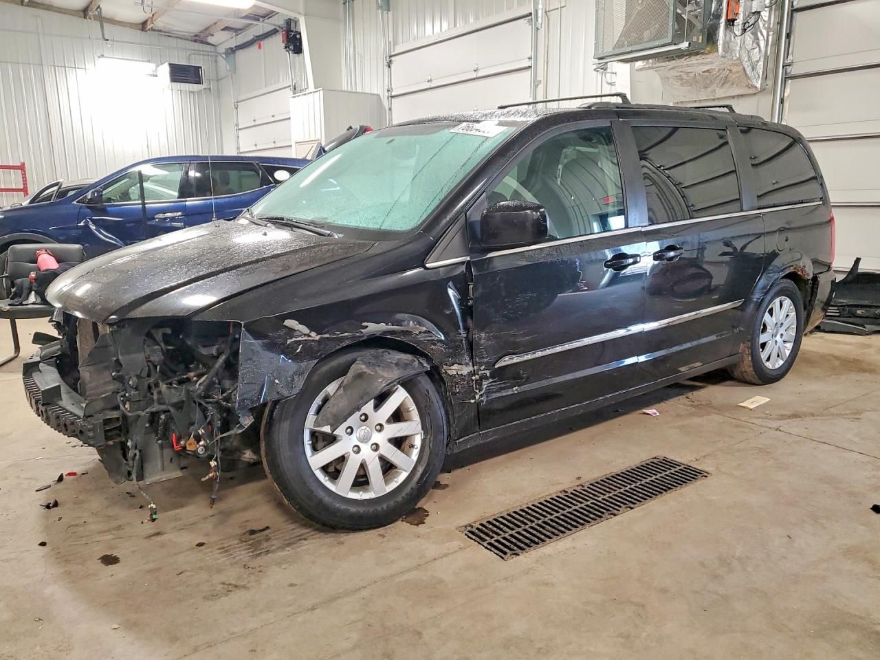 2013 Chrysler Town & Country Touring