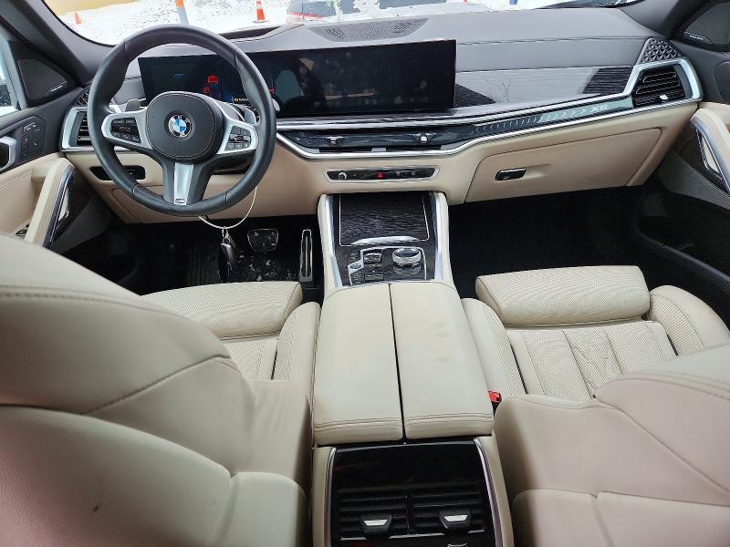2025 BMW X6 Xdrive40i