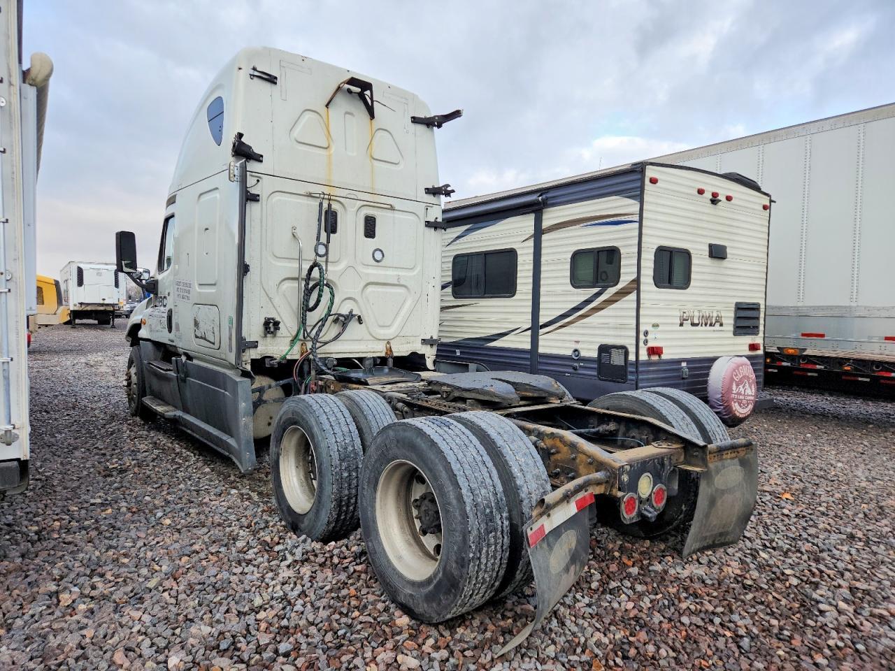 2016 Freigliner 2016 Freightliner Cascadia 125 Semi Truck