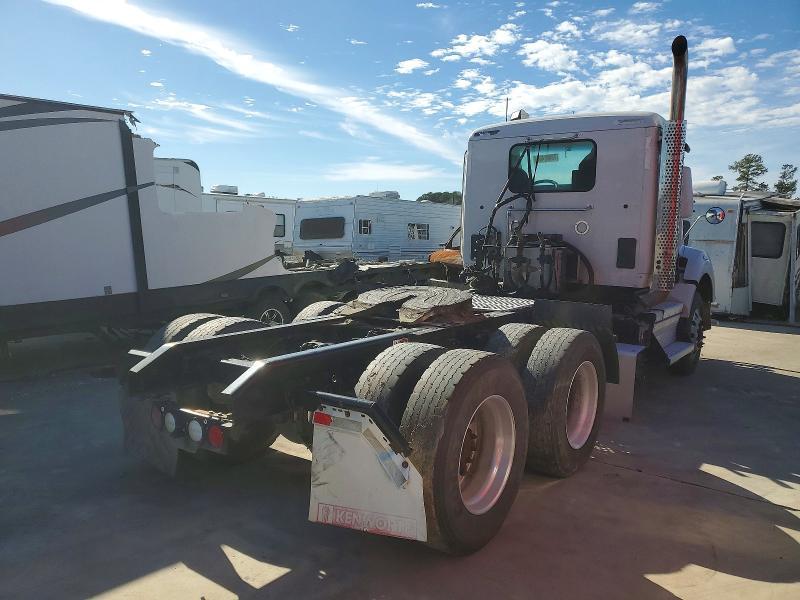 2020 Kenworth T880 Semi Truck