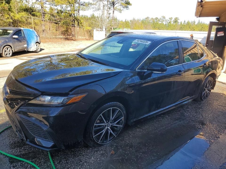 2024 Toyota Camry se Night Shade