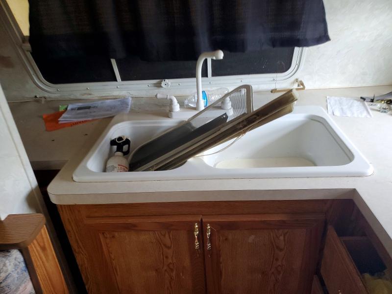 2003 Hy-Line 35-Camper