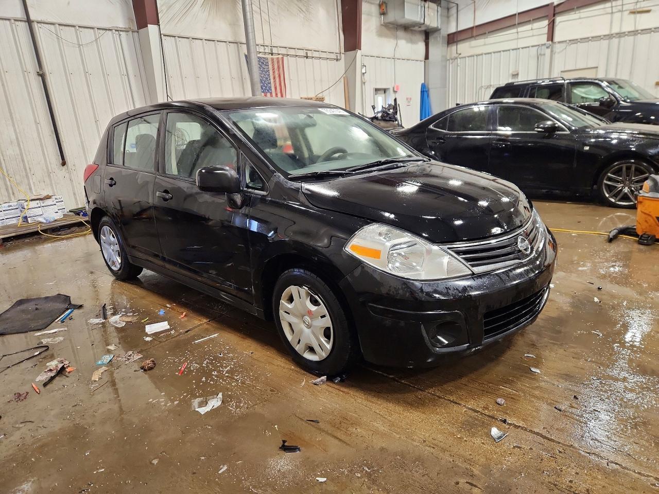 2011 Nissan Versa s