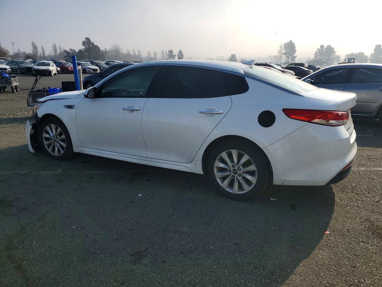 2018 KIA Optima ex