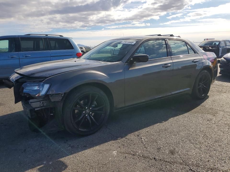 2021 Chrysler 300 Touring