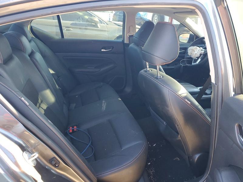 2022 Nissan Altima sr