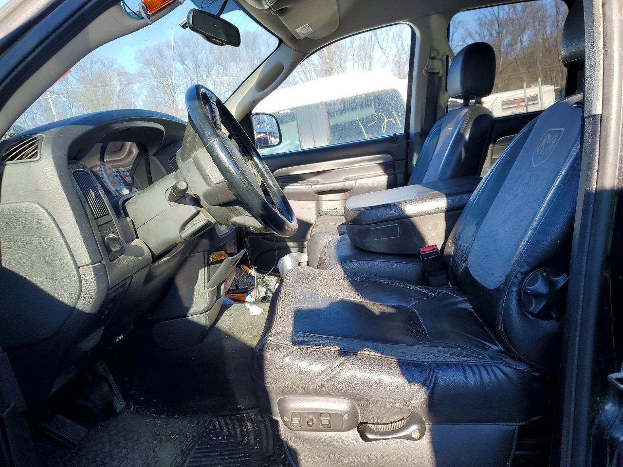 2004 Dodge RAM 1500 ST