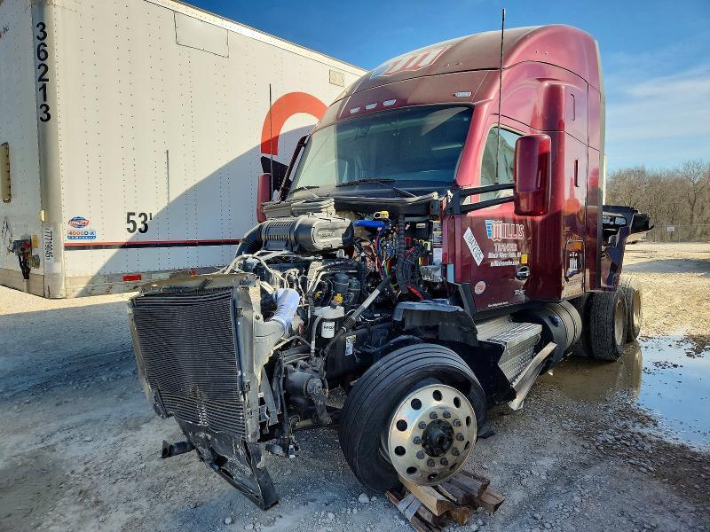 2025 Kenworth T680 Semi Truck