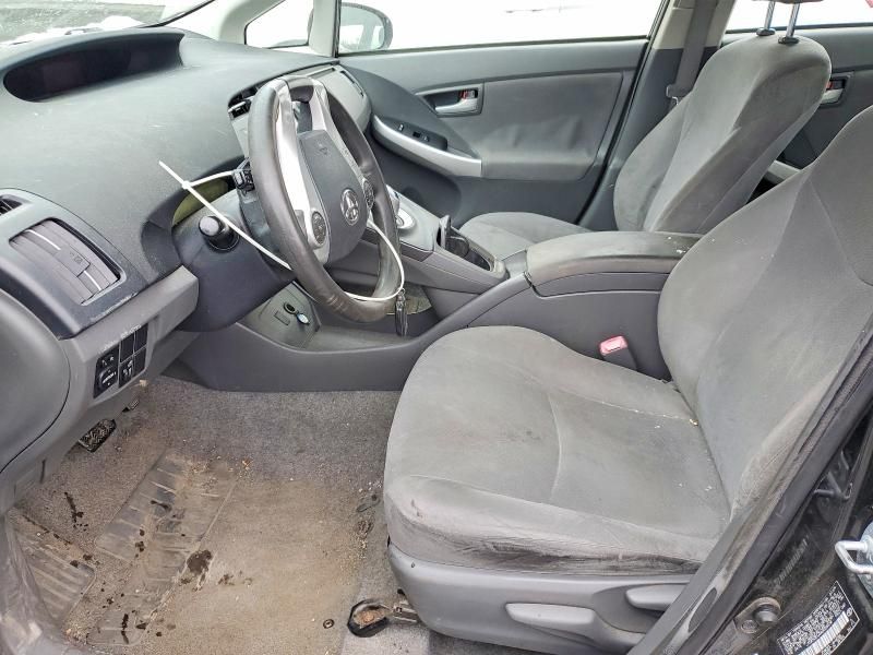 2010 Toyota Prius iii