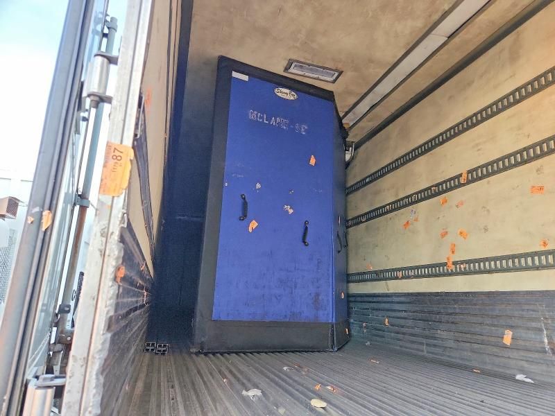 2016 Utility VS2RA Refrigerated Van Trailer