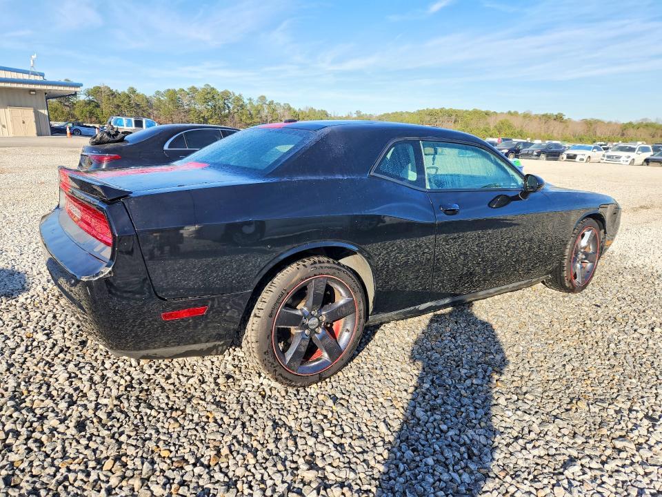 2013 Dodge Challenger sxt