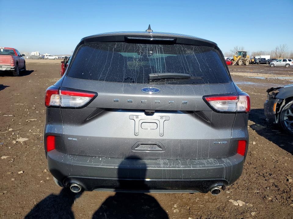 2021 Ford Escape se