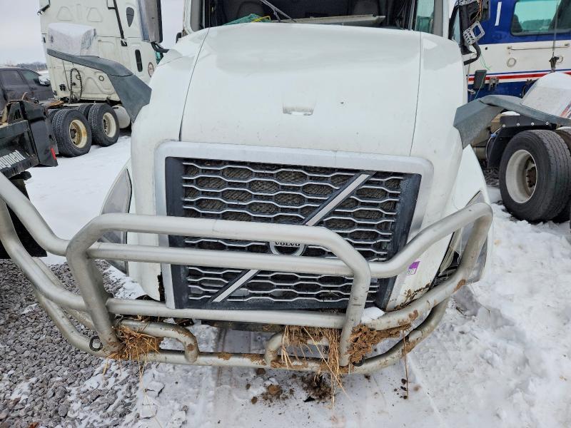 2020 Volv O VNL Semi Truck