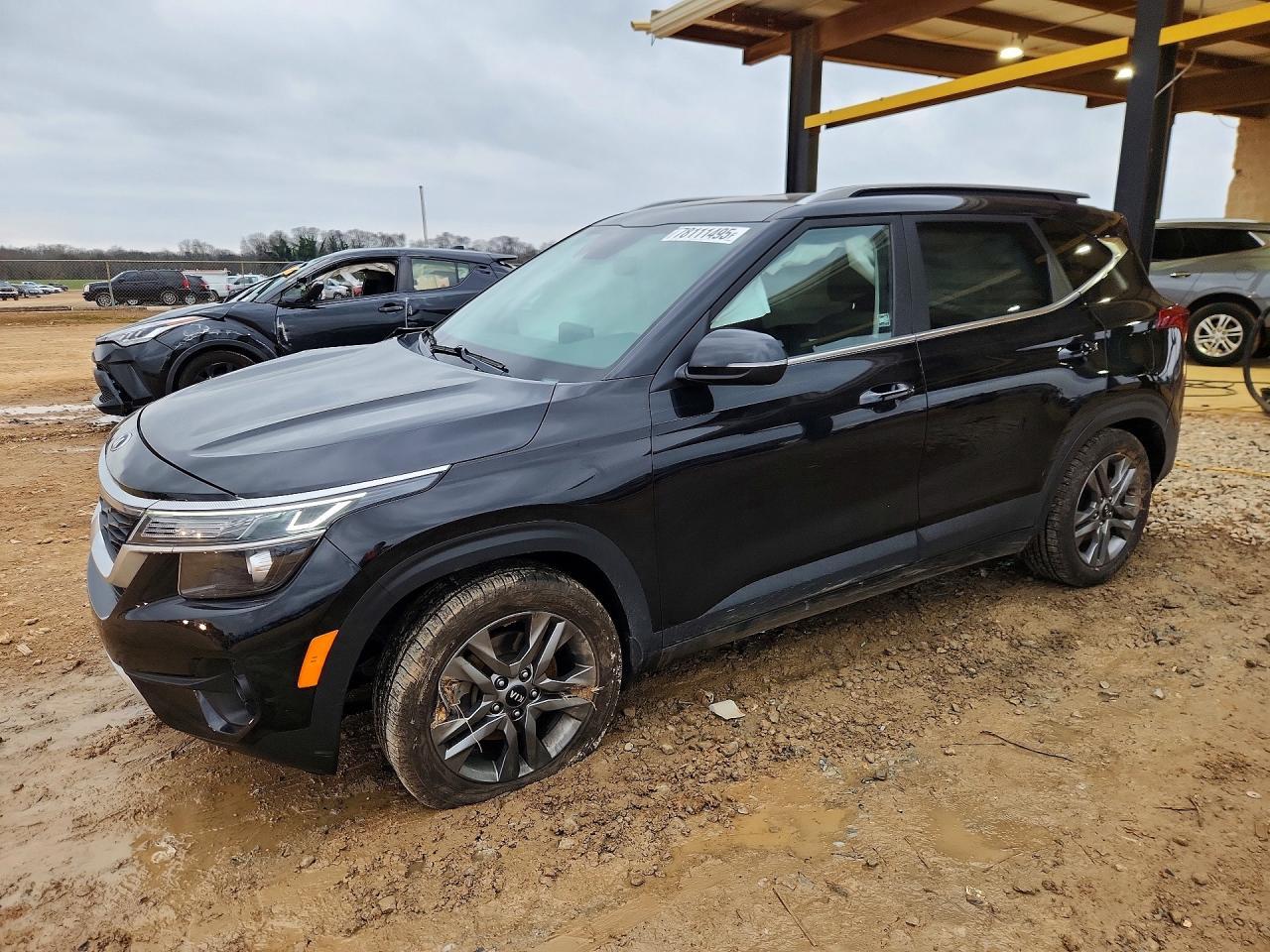 2021 KIA Seltos s