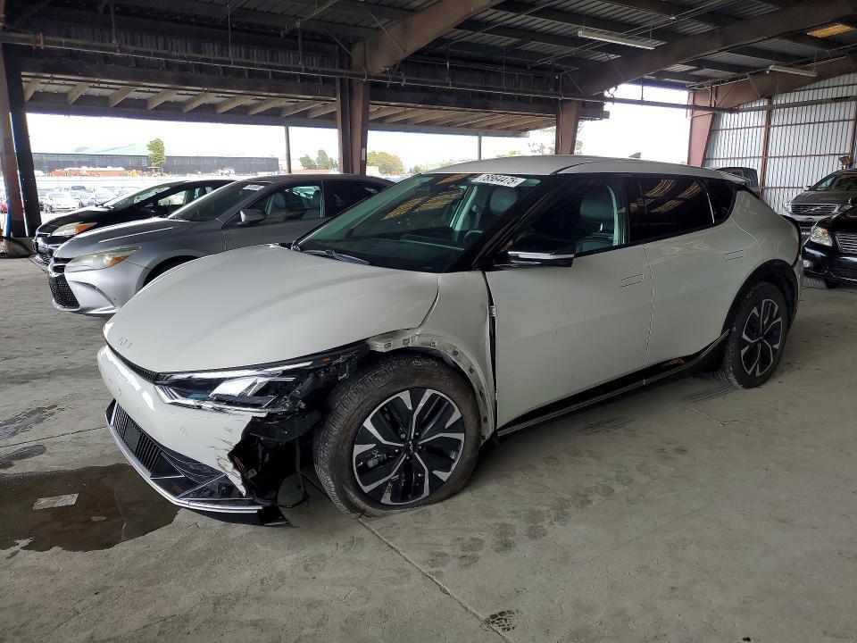 2022 KIA EV6 Wind