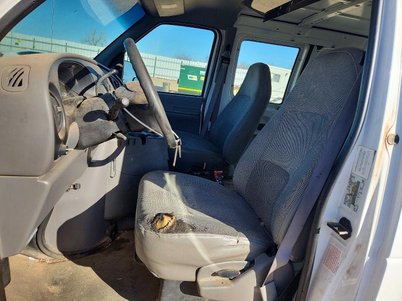 2000 Ford Econoline E150 Van
