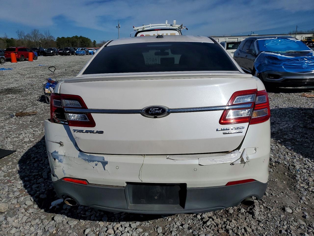 2015 Ford Taurus Limited