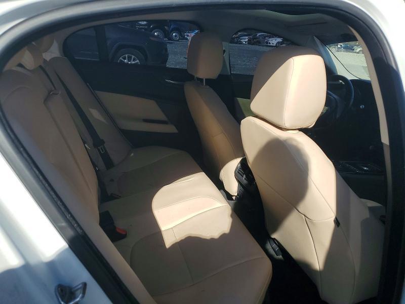 2017 Jaguar XE