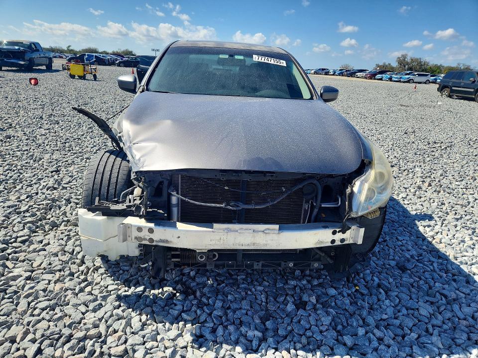2015 Infiniti Q40