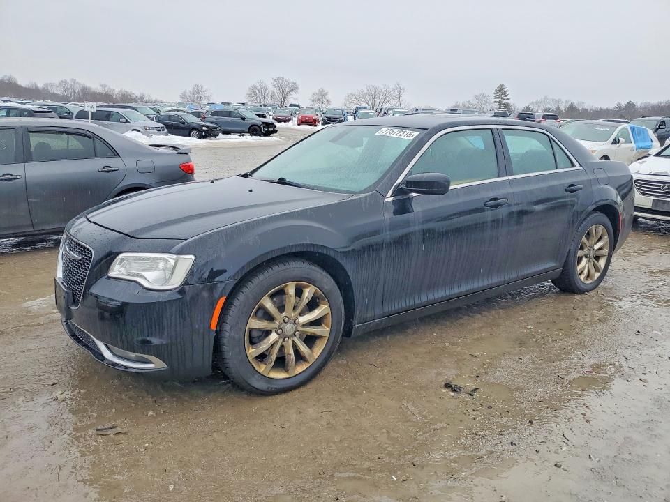 2016 Chrysler 300 Limited