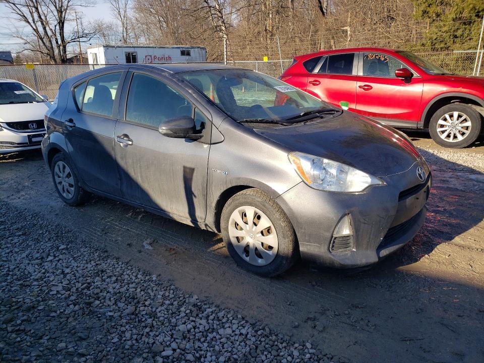 2013 Toyota Prius c two
