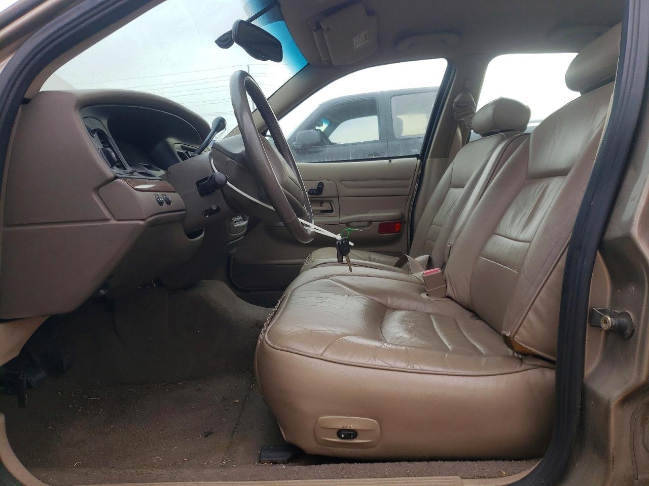 2002 Ford Crown Victoria lx