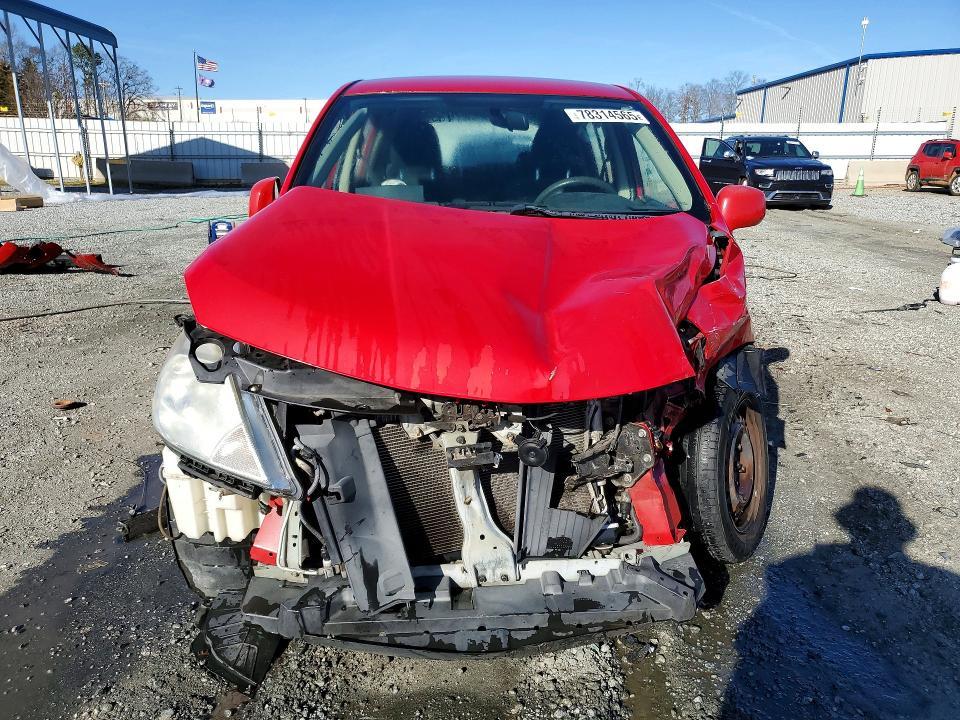 2010 Nissan Versa 1.8 s