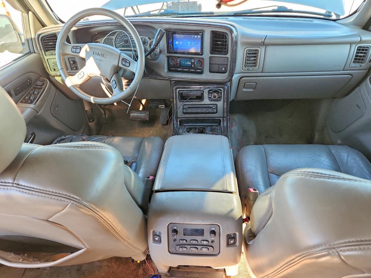 2005 GMC Yukon Denali