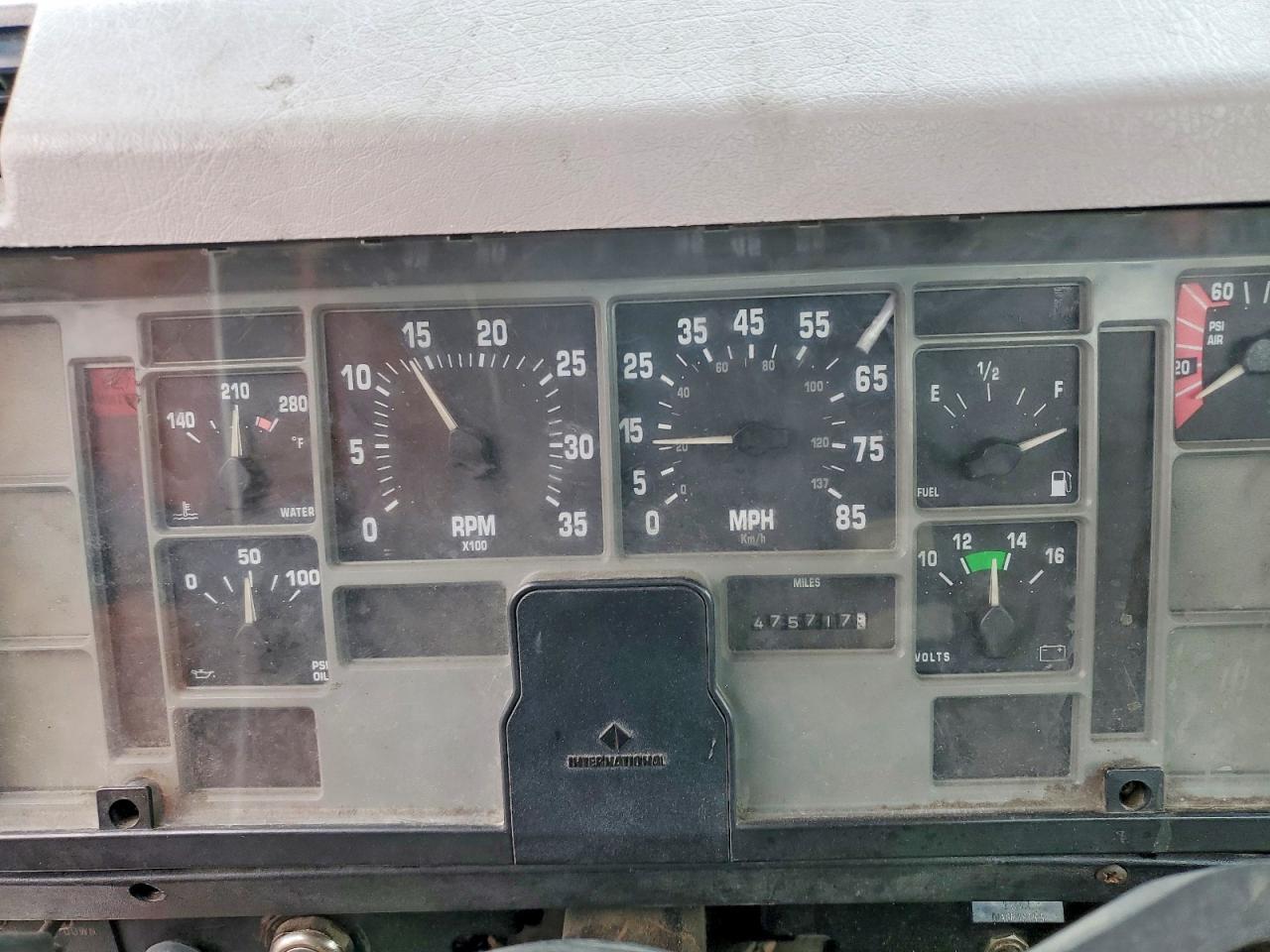 1999 International 4700 TOW Truck